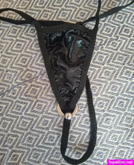 Piercedntattooed OnlyFans Thumbnail #t9oUB4Yea3