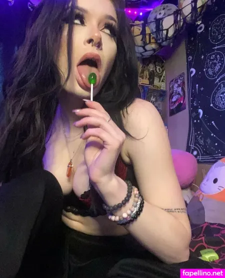 Piercedupvamp OnlyFans Thumbnail #h0sgC0AGx7