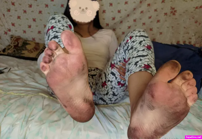 Piesbonitos72 OnlyFans Thumbnail #KPhVBNstMb