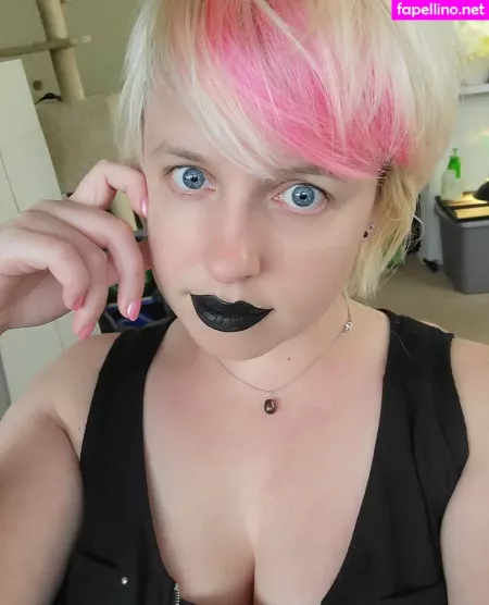 Piggynukka OnlyFans Thumbnail #kkUEzWlD5f