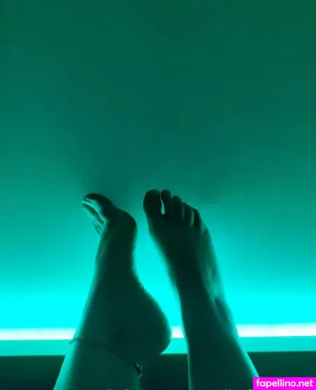 Pikafeet2000 OnlyFans Thumbnail #mze9D2vjD1
