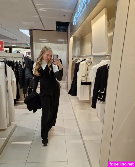 Pikkusiili OnlyFans Thumbnail #wPzLgYLNfs