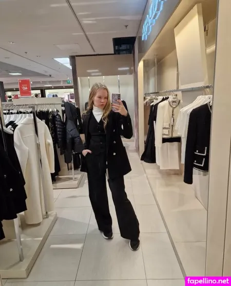 Pikkusiili OnlyFans Thumbnail #zgGgWNhjqk