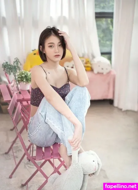 Pimploy Chitranapawong OnlyFans Thumbnail #8Ri9y9EbK5