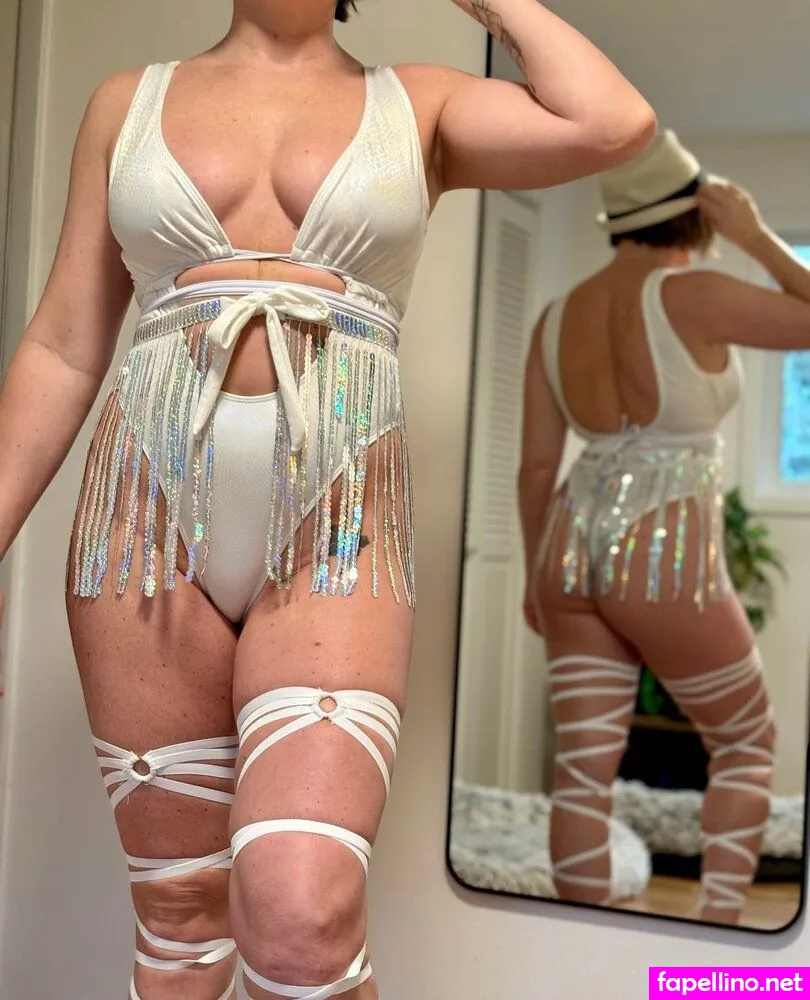 pineapple_ellie_free, the_pineapple_ellie Nude Leaked OnlyFans Photo #Zpyu3Qpcch