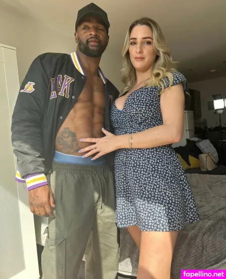 Pineapple Wife OnlyFans Thumbnail #Pi7pHzHlJK