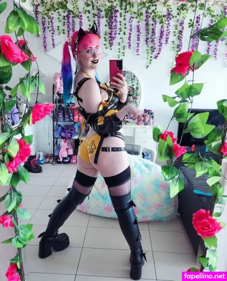 Pinipy 4 OnlyFans Thumbnail #TIE4OrjFY0