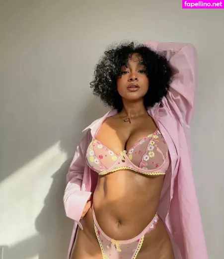Pink Besos OnlyFans Thumbnail #UsmAPigihx