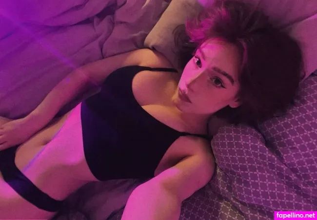 Pink Pleasure OnlyFans Thumbnail #otAOPbvrl1
