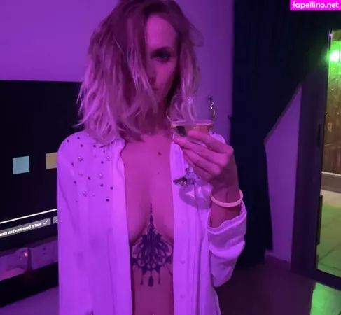 Pink Princess On Sky OnlyFans Thumbnail #BOsJ8ltbyW