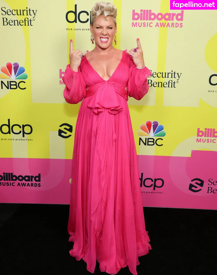 Alecia Beth Moore, Pink, pinksuicide Nude Leaked OnlyFans Photo #8PFNpLQnEe