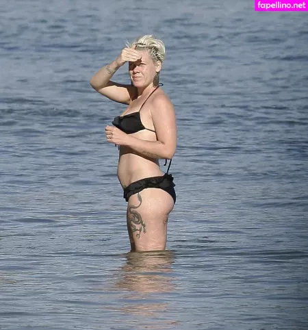 Pink OnlyFans Thumbnail #drZHCkz2Qk