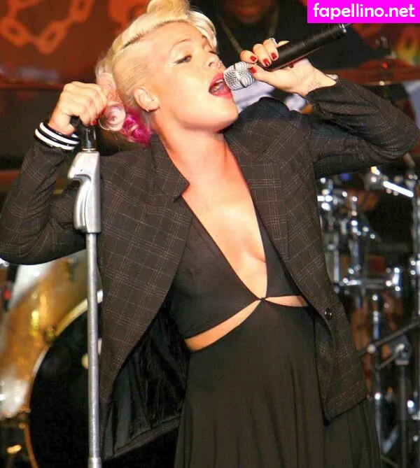 Alecia Beth Moore, Pink, pinksuicide Nude Leaked OnlyFans Photo #tDqXU156E1