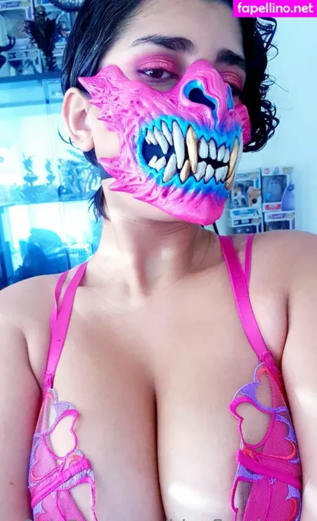 Pinkhivequeen OnlyFans Thumbnail #SmId2sx9EW