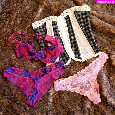 Pinkhivequeen OnlyFans Thumbnail #dUmqGilhe1