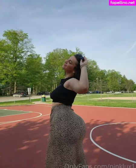 Pinklux1 OnlyFans Thumbnail #cu2SH5dArm