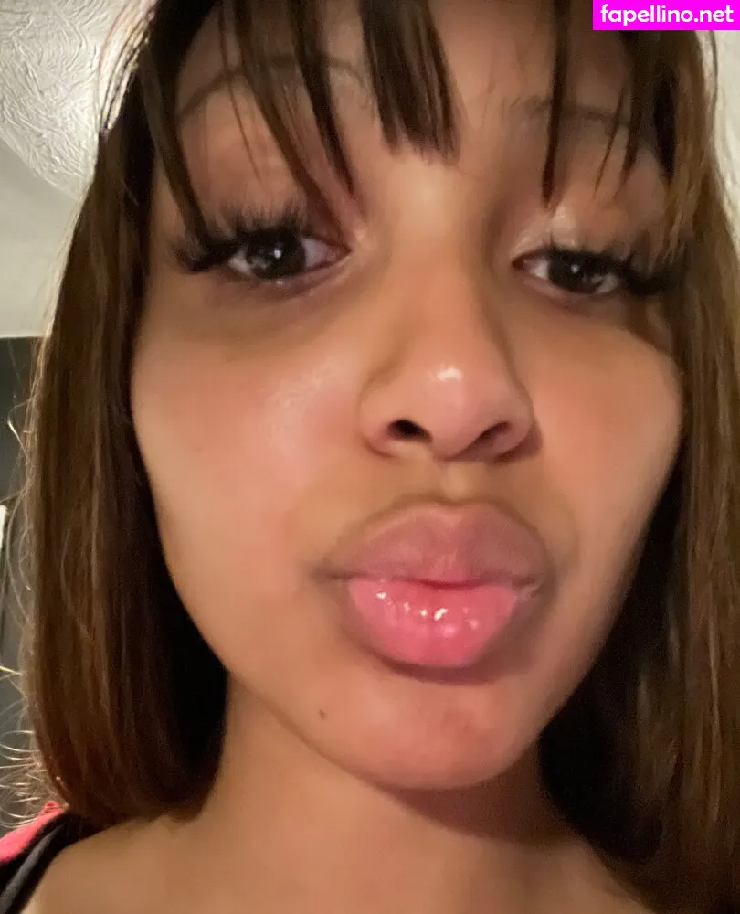 aloe_vera, pinkpantheress Nude Leaked OnlyFans Photo #BiV9MvMt06