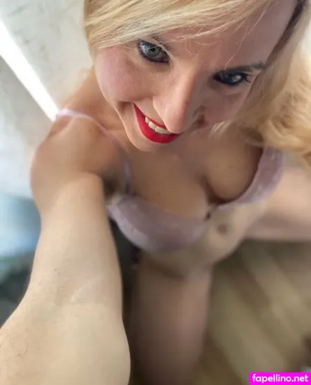 Pinkrose821 OnlyFans Thumbnail #2UaGddnCrh