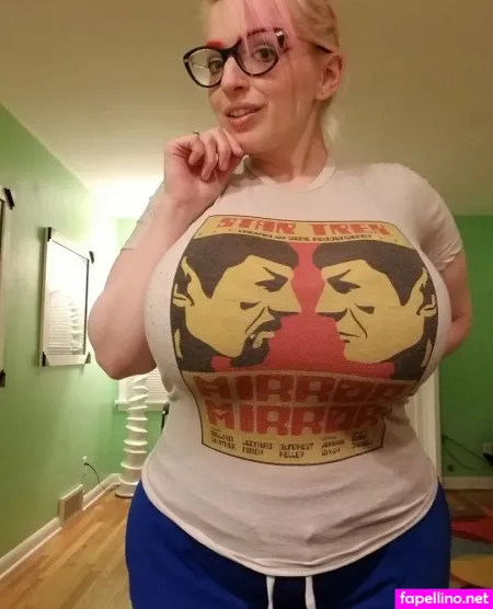 Pinky Toes OnlyFans Thumbnail #ZjPy0R9AeG