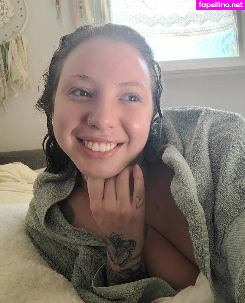 pipermach, pipermaepeach, pipermaepeachy, piperrmaelemon Nude Leaked OnlyFans Photo #7TDGjvc2Jt