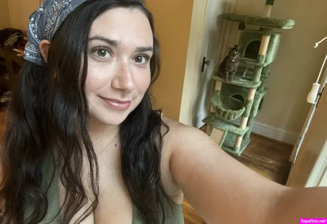 Pirdbooop OnlyFans Thumbnail #9LE4JQtxC6