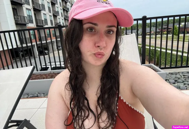 Pirdbooop OnlyFans Thumbnail #P03NNJs5hy