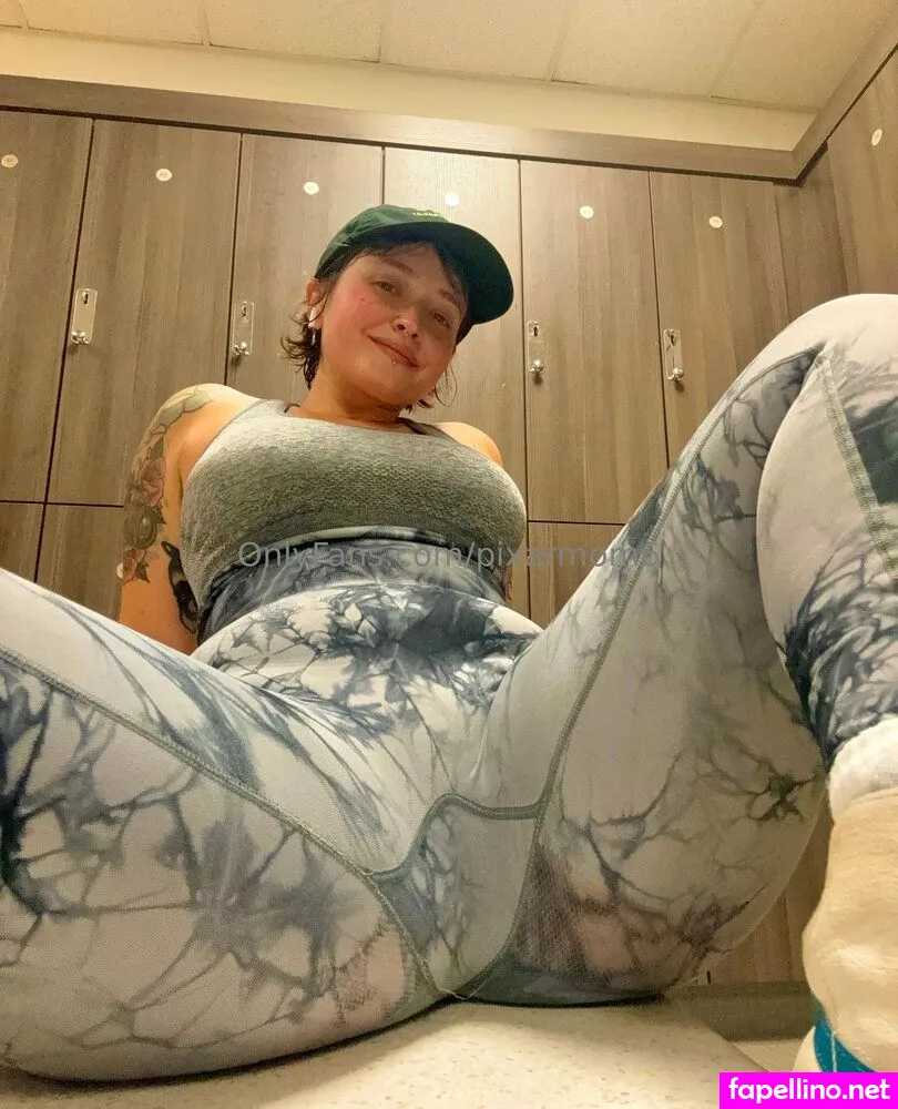 pixarmom6, pixxarmom_ Nude Leaked OnlyFans Photo #4QcR4wWqQt