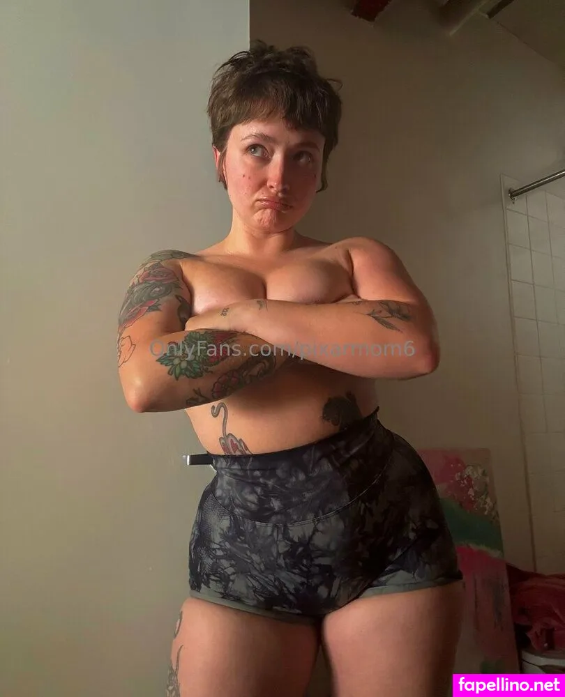 pixarmom6, pixxarmom_ Nude Leaked OnlyFans Photo #RGck6RrCff