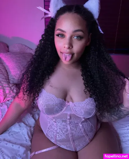 Pixelbae Main Profile Photo