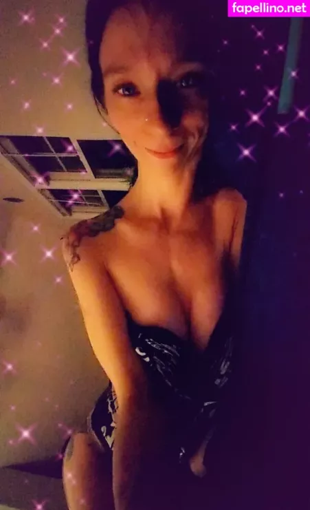 Pixiefyre OnlyFans Thumbnail #yUBeW1De12