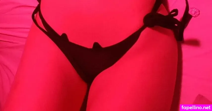Pixielb Pixiesmoll OnlyFans Thumbnail #p0jKv9ZQbm