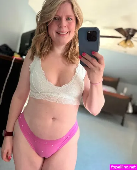 Pixienursefree OnlyFans Thumbnail #eAsD48Lp3i
