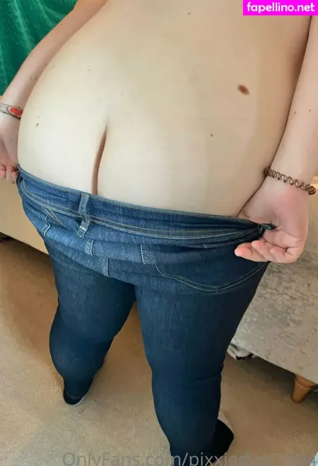 Pixxiedust1994 OnlyFans Thumbnail #DB2OlWixLi