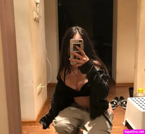 Pizzahubbbb OnlyFans Thumbnail #0YF75b8lW1