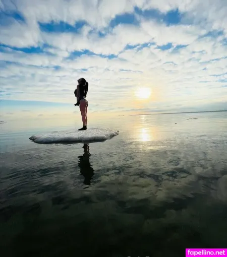 Pl4ywm3 OnlyFans Thumbnail #9Tis8gxxy1