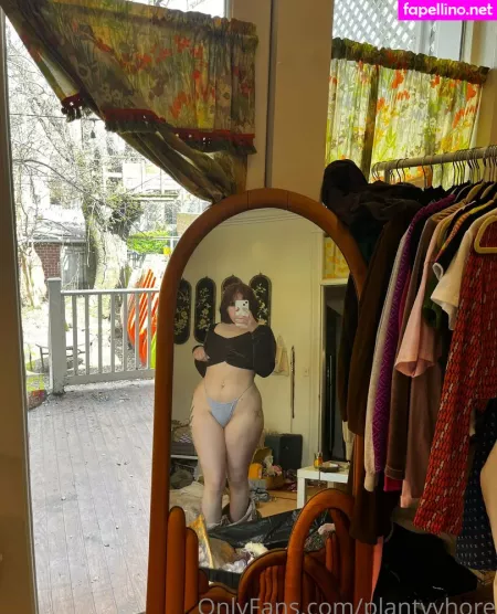 Plantvvhore OnlyFans Thumbnail #FiTJ9ndbdD