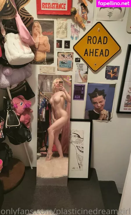 Plasticinedreamgirl OnlyFans Thumbnail #KpqodR2wNY