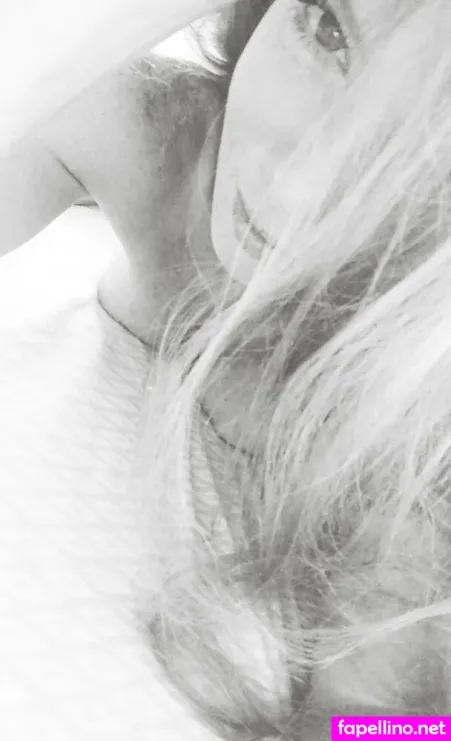 Playboyplaymategonebad OnlyFans Thumbnail #Nyo8pVFrZw