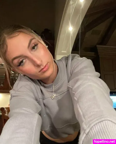 Playmatesashafree OnlyFans Thumbnail #Hm6bFKcgME