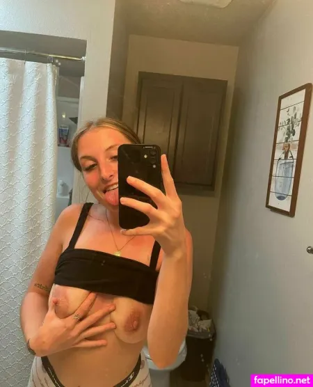 Playmatesashavip OnlyFans Thumbnail #0EITJnzsgM