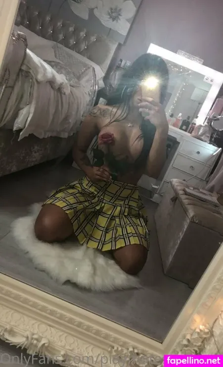 Playmatestaceycarlaa OnlyFans Thumbnail #4vHxkekLLE