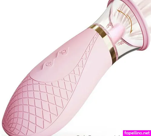 Playwithlucy OnlyFans Thumbnail #9oOVMf1paI