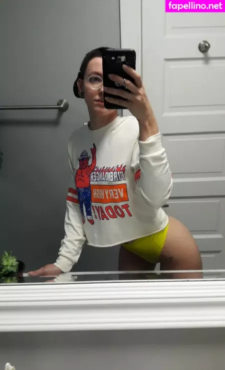 Pleasequietdown OnlyFans Thumbnail #3ON8xiyN2f