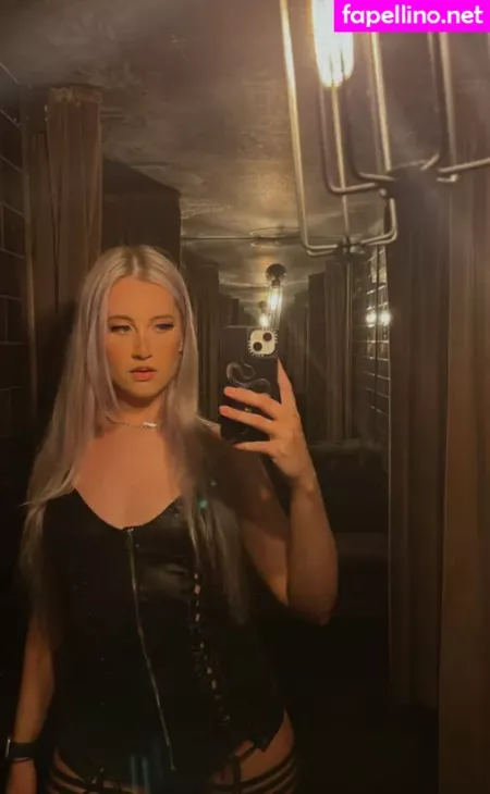 Pleasing Poppy OnlyFans Thumbnail #92apYnD6WK