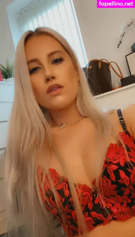 Pleasing Poppy OnlyFans Thumbnail #sRqEOBpaTy