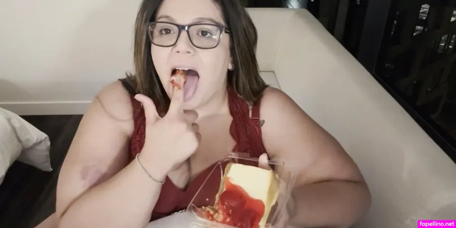 Plump Paradise OnlyFans Thumbnail #8LyGKG7NvS