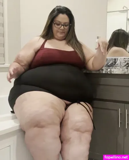 Plump Paradise OnlyFans Thumbnail #ARrnMBx7u3