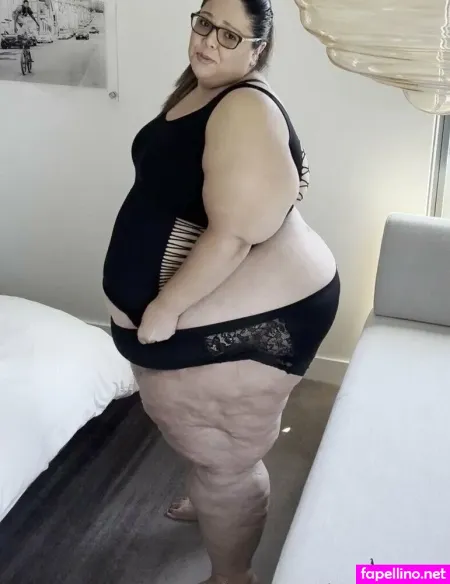 Plump Paradise OnlyFans Thumbnail #OhwzhGBo2l