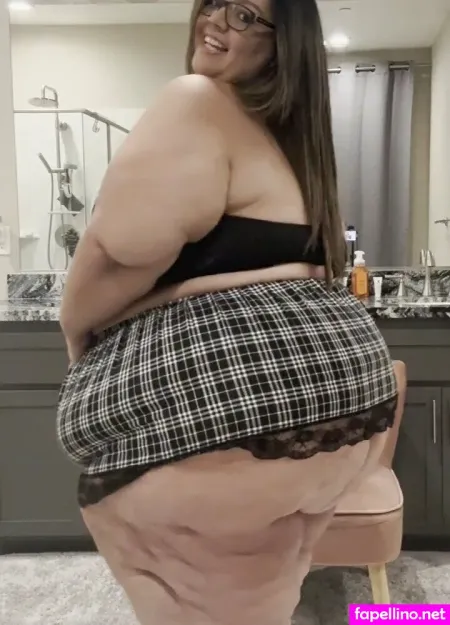 Plump Paradise OnlyFans Thumbnail #iybkte5dL4