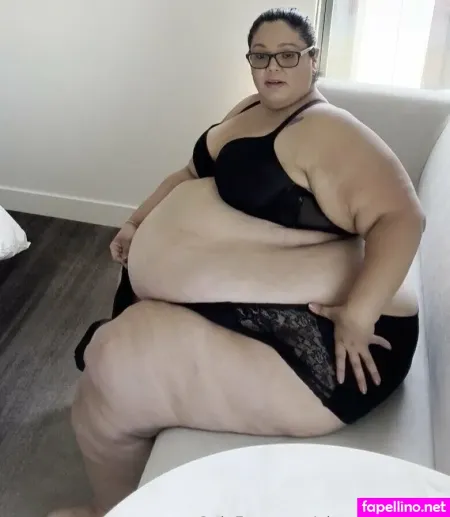 Plump Paradise OnlyFans Thumbnail #sAGxFLLrQU